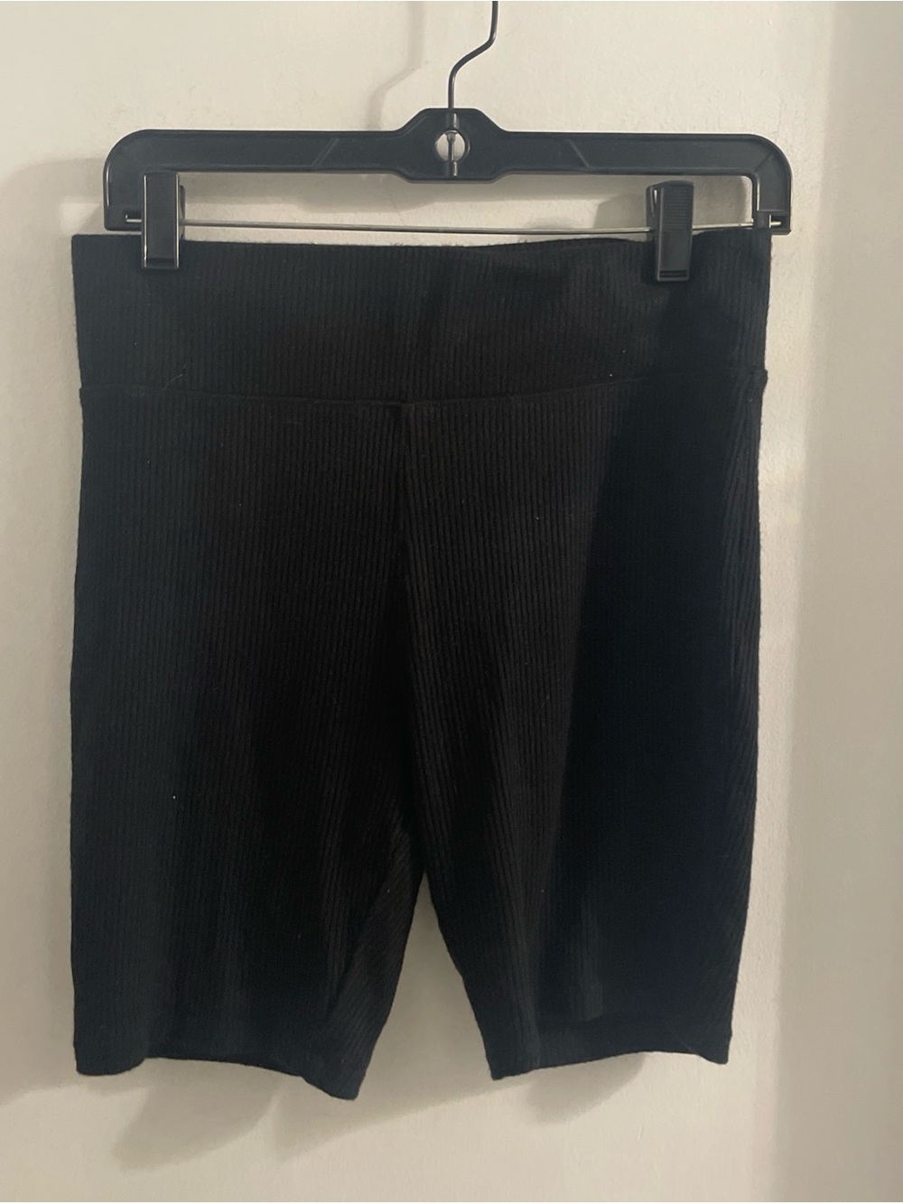 Rag & Bone medium black ribbed knit biker shorts
